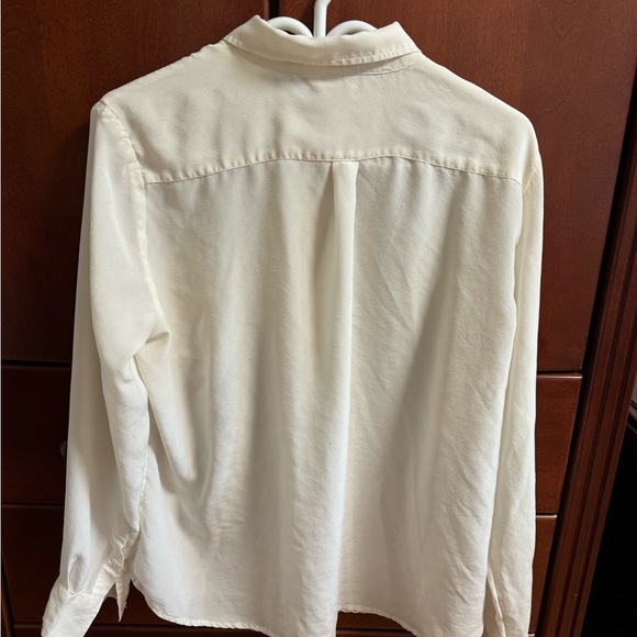 100% Ivory Silk Joe Fresh shirt - Picture 2 of 2